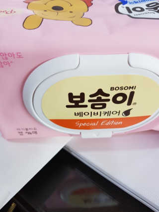 보솜이 아기물티슈 베이비케어 푸에디션 캡 74매 10입 — 5점을 준 리뷰어가 2019년 4월 올린 사용 사진