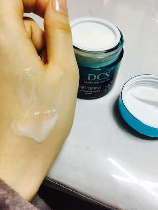 DCS 메르덤 제주 용암해수 크림 — 3점을 준 리뷰어가 2017년 2월 올린 사용 사진