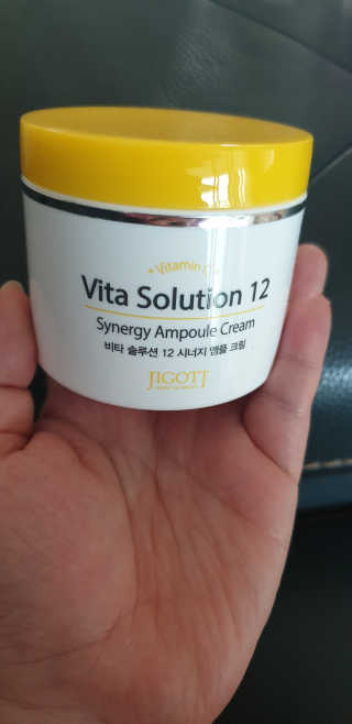 지고트 비타솔루션12 시너지 앰플 크림 100ml — 5점을 준 리뷰어가 2019년 6월 올린 사용 사진