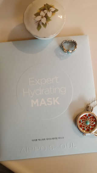 아이뽀 모든 피부 타입을위한 AIPPO Expert Hydrating Mask — 5점을 준 리뷰어가 2018년 2월 올린 사용 사진