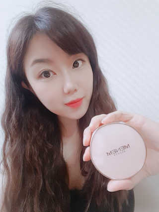 미넴보떼 [조여정쿠션] 아쿠아 GG모이스쳐 쿠션 23호 — 5점을 준 리뷰어가 2019년 6월 올린 사용 사진