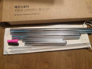 에코앤드] 환경을 생각한 스테인레스 빨대[직선,밴딩] — 5점을 준 리뷰어가 2019년 5월 올린 사용 사진