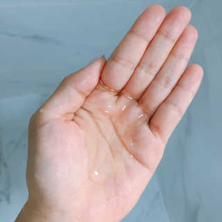 (주)에네스티 믹스베리 단백질 폭탄 샴푸 1000g — 5점을 준 리뷰어가 2019년 10월 올린 사용 사진