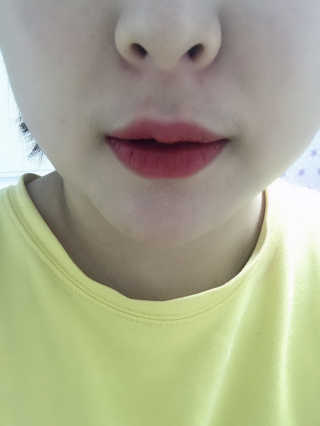 [블랙루즈] 에어 핏 벨벳 틴트3 택1+랜덤1 — 4점을 준 리뷰어가 2019년 2월 올린 사용 사진