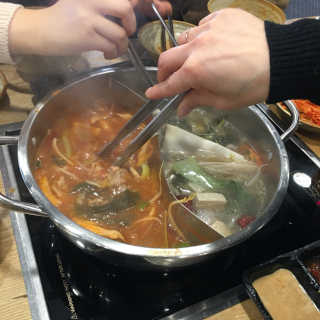 [미스터시래기]이베리코 콤보 샤브샤브+꼬막무침세트 — 5점을 준 리뷰어가 2018년 12월 올린 사용 사진