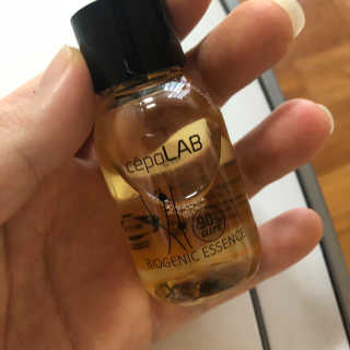 세포랩 바이오제닉 에센스 30ml 특별팩 — 3.67점을 준 리뷰어가 2018년 5월 올린 사용 사진