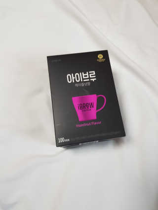 한국맥널티 아이브루 헤이즐넛향 100T — 5점을 준 리뷰어가 2019년 11월 올린 사용 사진