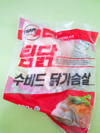 팀닭 닭가슴살, 닭가슴살 소시지, 치킨스테이크 패키지 — 4점을 준 리뷰어가 2016년 8월 올린 사용 사진