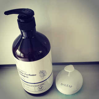 달리프 베러 퍼퓸 샴푸 1000ml 레이니데이 or 일랑로즈 — 5점을 준 리뷰어가 2018년 9월 올린 사용 사진