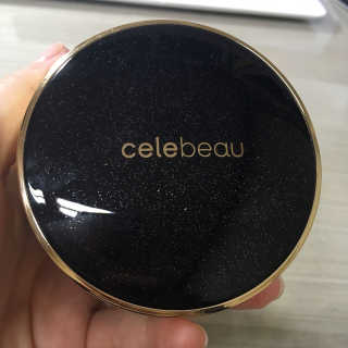 셀레뷰 블랙 세럼 팩트 — 4점을 준 리뷰어가 2017년 9월 올린 사용 사진