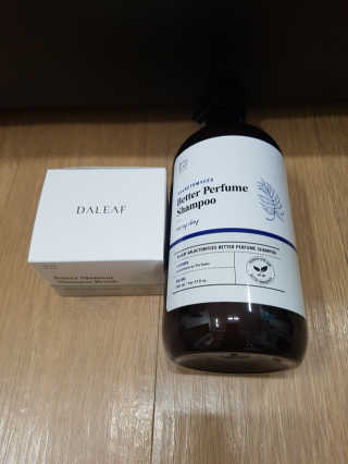 달리프 베러 퍼퓸 샴푸 1000ml 레이니데이 or 일랑로즈 — 4.5점을 준 리뷰어가 2018년 9월 올린 사용 사진