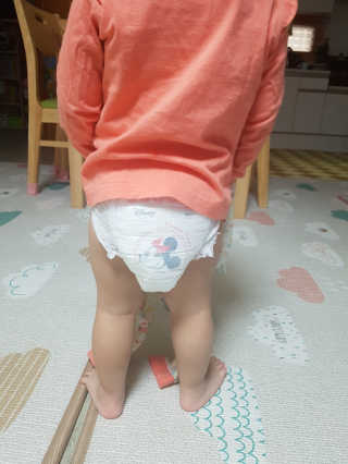 보솜이 베이비케어 팬티형 기저귀 — 1점을 준 리뷰어가 2019년 3월 올린 사용 사진