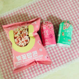 GS25 벚꽃 팝콘 + 벚꽃스파클링 + 벚꽃 청포도 에이드 — 3.67점을 준 리뷰어가 2018년 3월 올린 사용 사진