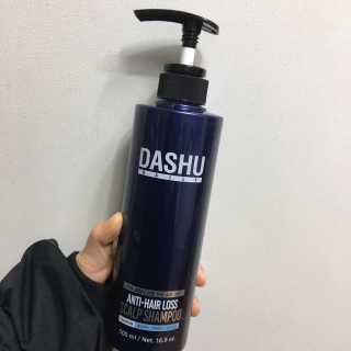 다슈코리아 다슈 단백질 한방 두피 골드 샴푸 500ml +샴푸브러쉬 — 5점을 준 리뷰어가 2020년 1월 올린 사용 사진