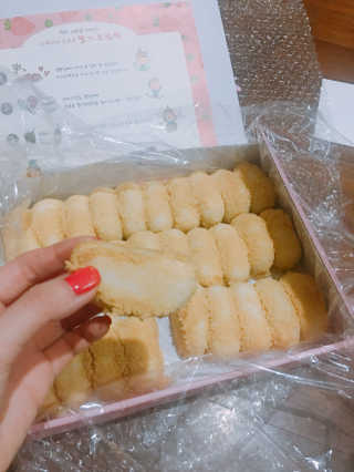 시루아네 소보로 딸기크림떡 — 4.67점을 준 리뷰어가 2018년 4월 올린 사용 사진