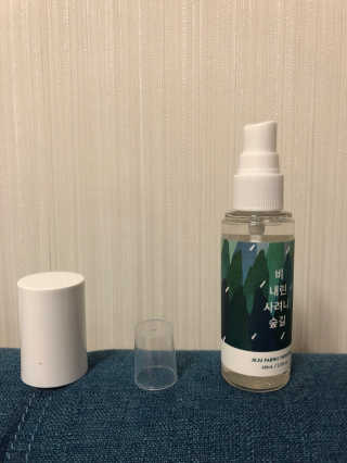 르플랑 제주 패브릭 퍼퓸 60ml 8종 — 5점을 준 리뷰어가 2018년 10월 올린 사용 사진
