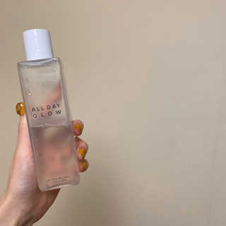 ALL DAY GLOW [올데이글로우] 카밍 밸런스 페이셜 토너 200ml — 4.5점을 준 리뷰어가 2019년 12월 올린 사용 사진