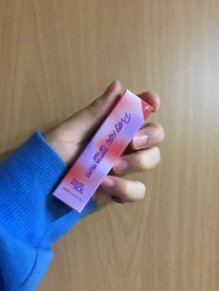 터치인솔 프리티필터 쉬폰 벨벳 립틴트 비비드팝 컬렉션 — 5점을 준 리뷰어가 2019년 3월 올린 사용 사진