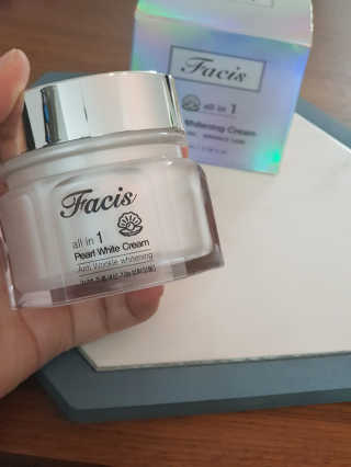 파시스 올인원 진주 화이트닝 크림 100ml — 4.33점을 준 리뷰어가 2018년 11월 올린 사용 사진