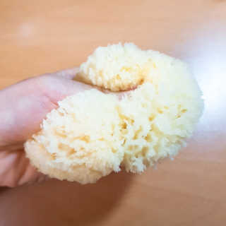 룰라러브 모공관리 끝 지중해산 천연해면 바디스펀지 — 3.83점을 준 리뷰어가 2018년 3월 올린 사용 사진