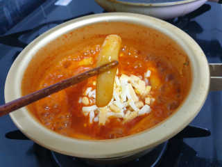 [홍코너떡볶이]옛날떡볶이 인기맛 4팩세트 — 5점을 준 리뷰어가 2019년 11월 올린 사용 사진