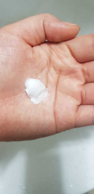 페어아크네 크리미폼 페어아크네 크리미 폼 — 4.5점을 준 리뷰어가 2019년 9월 올린 사용 사진