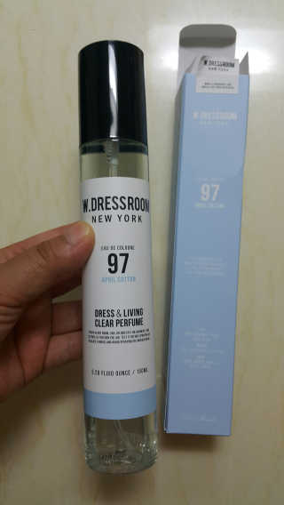 더블유드레스룸 드레스퍼퓸 150ml — 4.83점을 준 리뷰어가 2018년 6월 올린 사용 사진