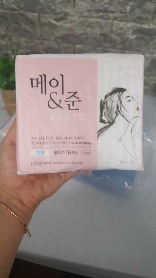 메이앤준 소프트맥스 생리대 — 5점을 준 리뷰어가 2019년 4월 올린 사용 사진
