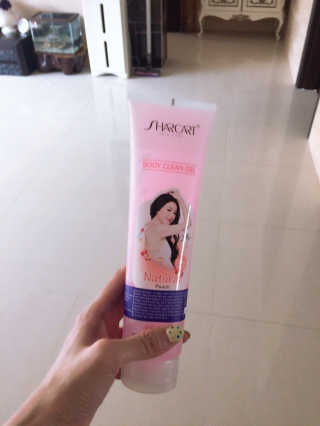 줌마들도 인정한 샤카트 페이스앤바디 필링젤 310ml — 4점을 준 리뷰어가 2018년 5월 올린 사용 사진