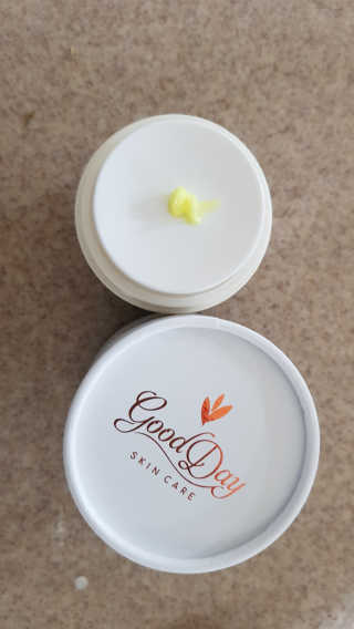 GoodDay Skincare GoodDay 강황크림 50g — 5점을 준 리뷰어가 2019년 12월 올린 사용 사진
