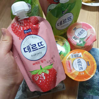 데르뜨 떠먹는 과일 3종, 짜먹는 과일 2종 총 10개 체험 — 5점을 준 리뷰어가 2020년 3월 올린 사용 사진