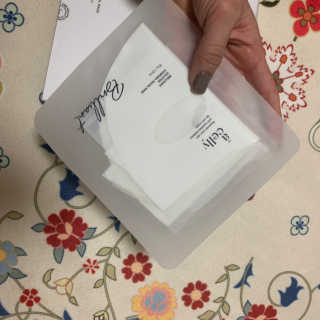 어셀리 브릴리언스 솔루션 하이드로겔 페이셜 마스크 — 4점을 준 리뷰어가 2020년 1월 올린 사용 사진