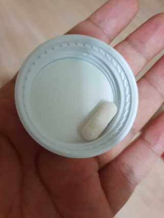 라플레 염창환 박사의 3세대 유산균, 인빅터스 프로 — 4점을 준 리뷰어가 2018년 9월 올린 사용 사진