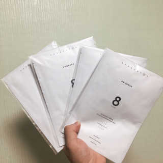 누메로 8 클리어링 모이스처 마스크팩 — 4점을 준 리뷰어가 2016년 12월 올린 사용 사진