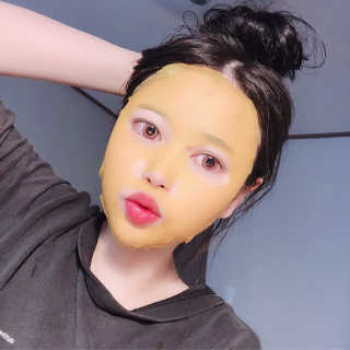 GoodDay Skincare GoodDay 강황 마스크 — 5점을 준 리뷰어가 2019년 5월 올린 사용 사진