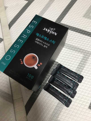 (주)쟈뎅 쟈뎅 에스프레소 스틱 아메리카노 블랙 — 5점을 준 리뷰어가 2018년 10월 올린 사용 사진