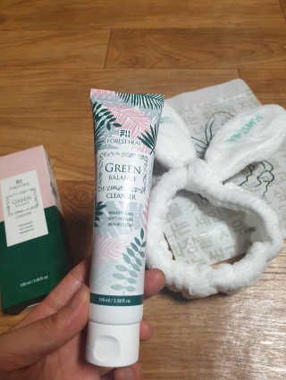 포레스트힐 그린 밸런스 클렌져 100ml + 토끼 헤어밴드 — 5점을 준 리뷰어가 2020년 2월 올린 사용 사진