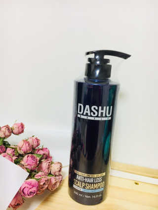 다슈코리아 다슈 데일리 한방 두피 골드 샴푸 500ml — 5점을 준 리뷰어가 2017년 12월 올린 사용 사진