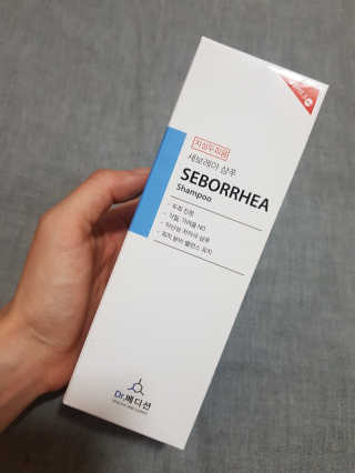Dr.메디션 지긋지긋한 두피가려움, 지루성두피 세보레아샴푸 — 5점을 준 리뷰어가 2019년 6월 올린 사용 사진
