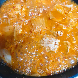 땡땡쿡 더실비김치찌개 2인분 710g 라면사리 포함 — 4점을 준 리뷰어가 2020년 2월 올린 사용 사진