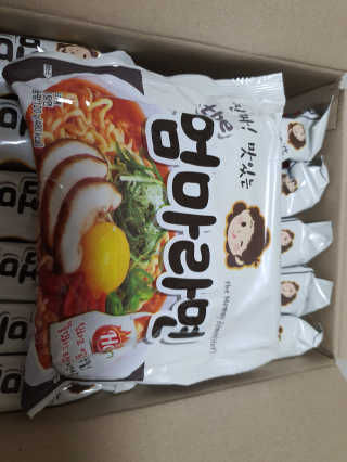 라면 그대로가 제일 맛있는 더엄마라면 — 5점을 준 리뷰어가 2019년 9월 올린 사용 사진