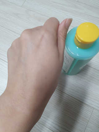 온가족 수분뿜뿜 노랑뚜껑 재주꾼 와우374 스네일토너 — 5점을 준 리뷰어가 2019년 9월 올린 사용 사진