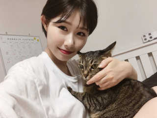 아가타 [AGATHA] 프리미에르 립스틱 — 5점을 준 리뷰어가 2018년 5월 올린 사용 사진