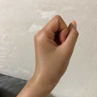 [스킨큐어] 산다화 비타민C 화이트닝 에센스 30ml — 4점을 준 리뷰어가 2019년 7월 올린 사용 사진