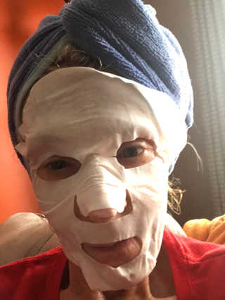 Pearl Collagen Velvet Mask 1 BOX by YVESOM — 5점을 준 리뷰어가 2019년 3월 올린 사용 사진