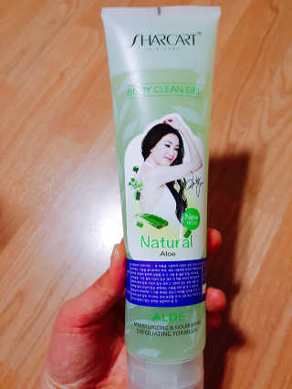 줌마들도 인정한 샤카트 페이스앤바디 필링젤 310ml — 3점을 준 리뷰어가 2018년 3월 올린 사용 사진