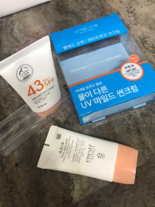 (주)에네스티 촉촉하고 순한 선크림, UV 마일드 썬크림 1+1 — 5점을 준 리뷰어가 2020년 3월 올린 사용 사진