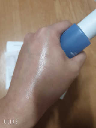 끈적임없는 즉각흡수 아미모네 바다페이셜오일 — 5점을 준 리뷰어가 2019년 12월 올린 사용 사진