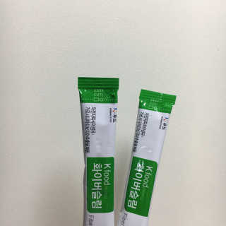 두루원 똥기사의 Kfood 화이버슬림 — 2.33점을 준 리뷰어가 2018년 7월 올린 사용 사진