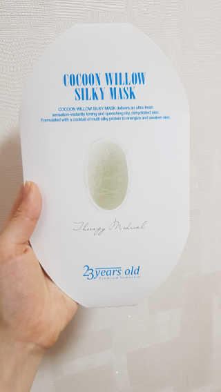 23years old 코쿤 윌로우 실키 마스크 — 5점을 준 리뷰어가 2018년 6월 올린 사용 사진